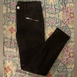 Black Detailed Jeans